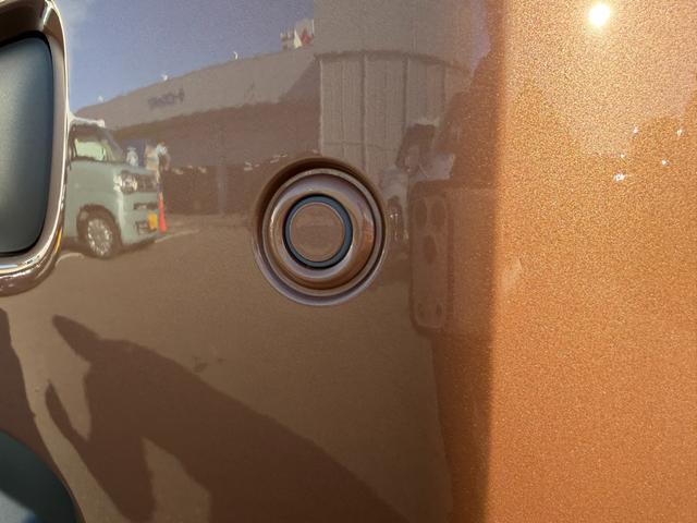 スペーシア ＨＹＢＲＩＤ　Ｇ　全方位カメラナビ　オートライト　バックカメラ　Ｂｌｕｅｔｏｏｔｈ　スライドドア　プッシュスタート　オートエアコン　禁煙車　スズキセーフティーサポート　衝突被害軽減システム　アイドリングストップ　衝突安全ボディ（20枚目）