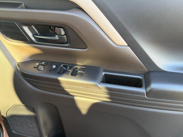 スペーシア ＨＹＢＲＩＤ　Ｇ　全方位カメラナビ　オートライト　バックカメラ　Ｂｌｕｅｔｏｏｔｈ　スライドドア　プッシュスタート　オートエアコン　禁煙車　スズキセーフティーサポート　衝突被害軽減システム　アイドリングストップ　衝突安全ボディ（32枚目）