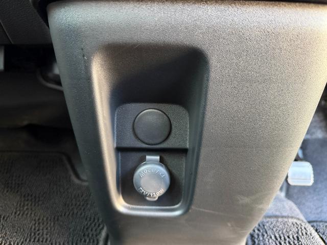 スペーシア ＨＹＢＲＩＤ　Ｇ　全方位カメラナビ　オートライト　バックカメラ　Ｂｌｕｅｔｏｏｔｈ　スライドドア　プッシュスタート　オートエアコン　禁煙車　スズキセーフティーサポート　衝突被害軽減システム　アイドリングストップ　衝突安全ボディ（50枚目）