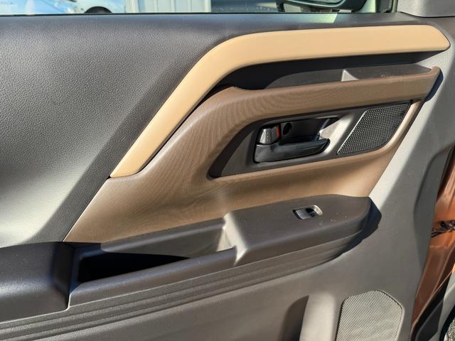 スペーシア ＨＹＢＲＩＤ　Ｇ　全方位カメラナビ　オートライト　バックカメラ　Ｂｌｕｅｔｏｏｔｈ　スライドドア　プッシュスタート　オートエアコン　禁煙車　スズキセーフティーサポート　衝突被害軽減システム　アイドリングストップ　衝突安全ボディ（61枚目）