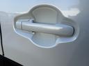 ドアハンドルもついています。