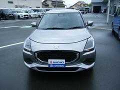 当店特選車！！ＨＹＢＲＩＤで燃費もよく、５速マニュアルミッションで走りもキビキビ。 2
