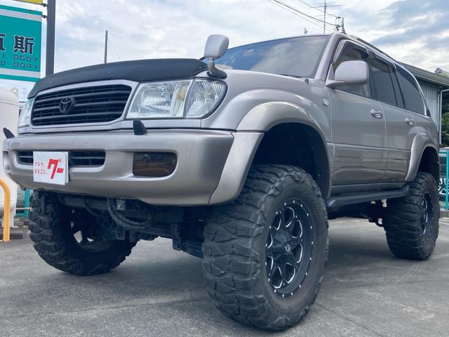 ランドクルーザー１００ ＶＸリミテッド　Ｇセレクション　１ナンバー登録　走行５．５万キロ　４ＷＤ　リフトアップ　アクティブコントローラー　サンルーフ　本革　パワーシート　社外マフラー　テール　オーバーフェンダー　アルミホイール（5枚目）