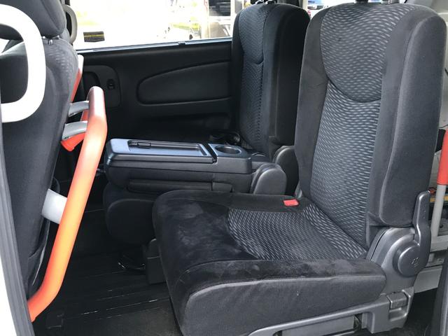 セレナ 　車いす移動車　固定具車載分のみ　Ｓドア連動ステップ有（11枚目）