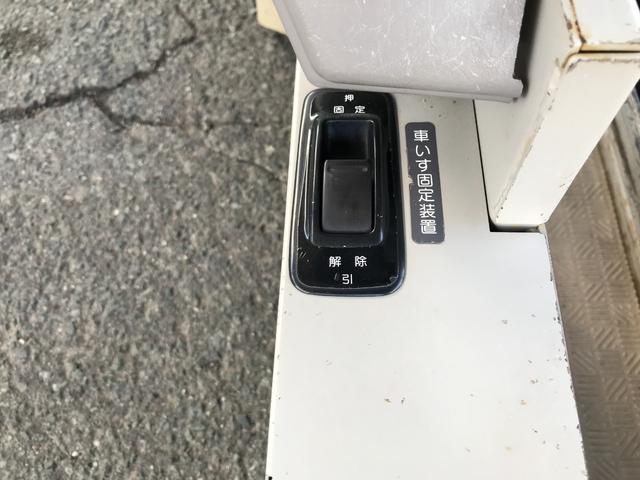 セレナ 　車いす移動車　固定具車載分のみ　Ｓドア連動ステップ有（21枚目）