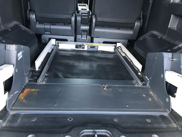 セレナ 　車いす移動車　固定具車載分のみ　Ｓドア連動ステップ有（22枚目）