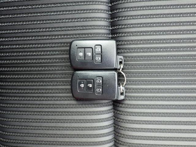 ヴォクシー ＺＳ　煌ＩＩ　スマートキー・プッシュスタート　バックガイドモニター　セキュリティアラーム　両側パワスラドア　１オーナー　ＥＴＣ車載器　地デジテレビ　記録簿付き　ＶＳＣ　ＬＥＤライト　助手席エアバック　ＡＣ　パワステ（22枚目）