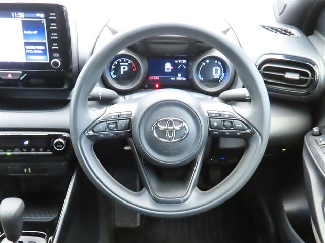 ヤリス Ｇ　カーナビ　Ｂカメラ　エアコン　スマートキー＆プッシュスタート　ドライブレコーダー　メモリーナビゲーション　イモビ　横滑り防止システム　クルーズＣ　ＡＢＳ　パワーウィンドウ　パワーステアリング（5枚目）