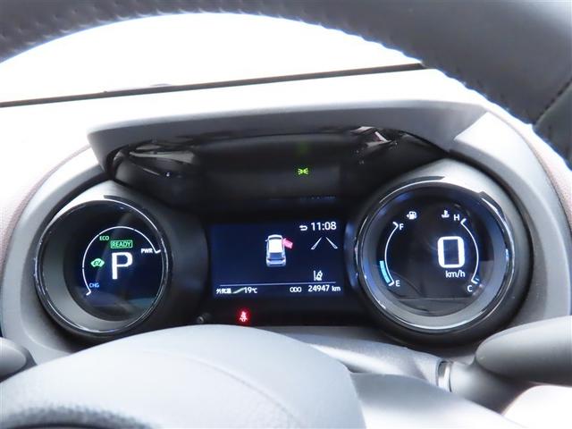 ヤリス ハイブリッドＺ　１００Ｖ　ＰＣＳ　整備記録簿　ＤＶＤ　地デジ　Ｂカメラ　ドラレコ付　ＬＥＤランプ　スマキー　ＥＴＣ付き　メディアプレイヤー接続　ナビＴＶ　ＶＳＣ　パワステ　１オナ車　クルコン　カーテンエアバック（4枚目）