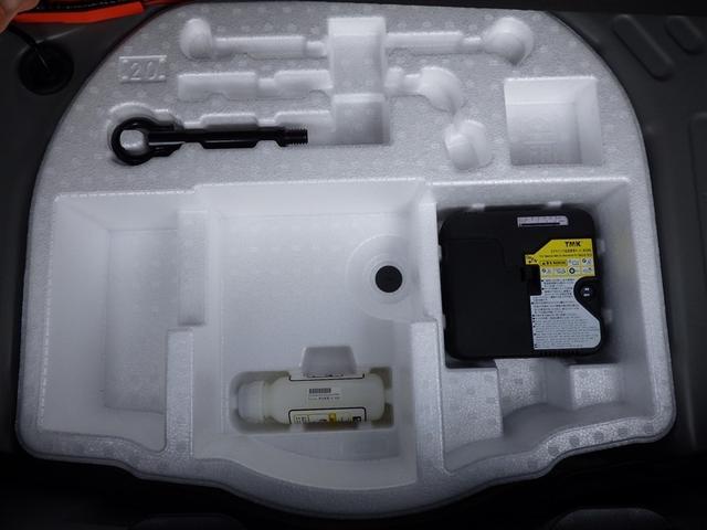 ヤリス ハイブリッドＺ　１００Ｖ　ＰＣＳ　整備記録簿　ＤＶＤ　地デジ　Ｂカメラ　ドラレコ付　ＬＥＤランプ　スマキー　ＥＴＣ付き　メディアプレイヤー接続　ナビＴＶ　ＶＳＣ　パワステ　１オナ車　クルコン　カーテンエアバック（26枚目）