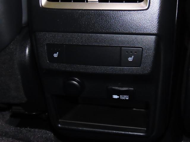 ＲＸ ＲＸ４５０ｈ　バージョンＬ　衝突軽減システム　１００ＶＡＣ電源　Ｂモニ　アルミ　地デジ　整備記録簿　オートエアコン　ナビ＆ＴＶ　ＬＥＤ　電動シート　オートクルーズ　キーレス　ミュージックプレイヤー接続可　フルタイム４ＷＤ　ＥＴＣ（19枚目）