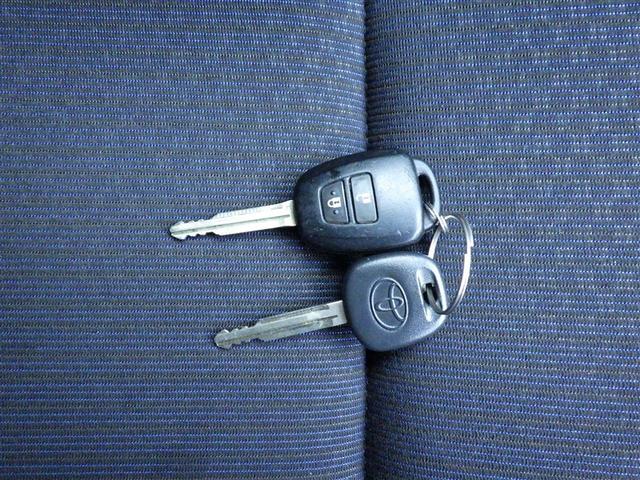 プロボックス DXコンフォート メディアプレイヤー接続 運転席パワーウインドウ カーナビ ダブルエアバック メモリナビ エアバック キーレスキー マニュアルエアコン ドラレコ ETC パワーステアリング ABS 横滑り防止(16枚目)