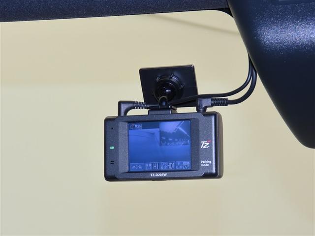 �h���C�u���R�[�_�[�i�ЊO�i�j���ڎԗ��ł��I�^�]�ɏW���o���āA���K�ȃh���C�u���y���߂܂����