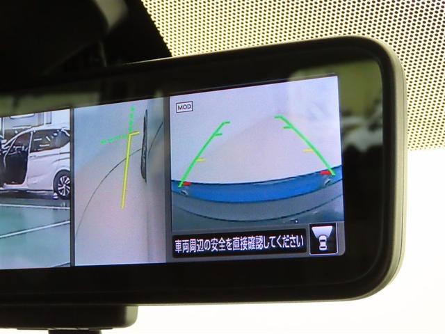 �T�C�h�J�������������Ă��܂��B�@���E�t�����g�^�C���t�߂��΂ߏォ��B�e���A�^�C�����̎��p�A�^�]�ȃs���[�i�t�����g�K���X�Ƒ��̊Ԃ̒��j�ŉB��鎀�p�ȂǁA�T�C�h�J����������Δc���ł��܂��B