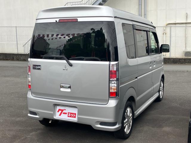 タウンボックス Ｇスペシャル　ターボ　両側電動スライドドア　オートステップ　ＨＩＤヘッドライト　フォグランプ　キーレスエントリー　オートエアコン　社外純正オーディオ（5枚目）
