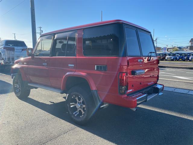 ランドクルーザープラド EXワイド EXワイド 2.4Lディーゼルターボ 5人乗り 1ナンバー登録車輛 サンルーフ リフトアップ 16インチアルミ 265/75R16ジオランダーAT-S ナビ フルセグTV ETC A/C修理済(9枚目)