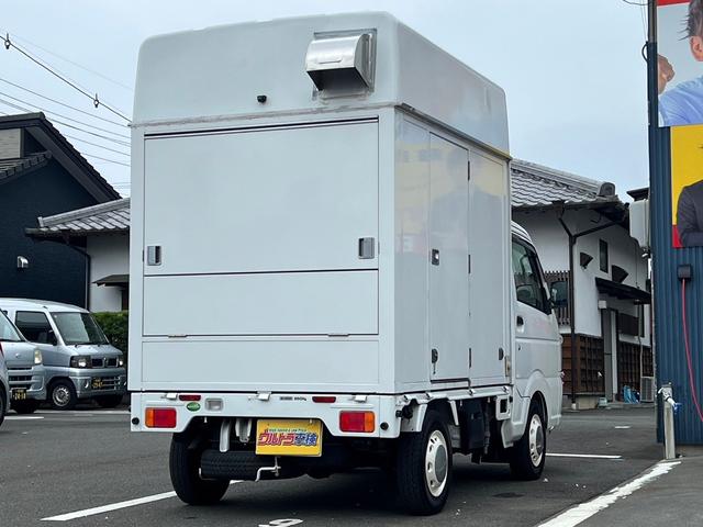 ＫＣエアコン・パワステ　キャンピングカー　エアコン　冷蔵庫　キッチン（シング）外部電源取り込み　走行距離　３２０００キロ　換気扇　ソケット　ルーフベンド　給水タンク(70枚目)