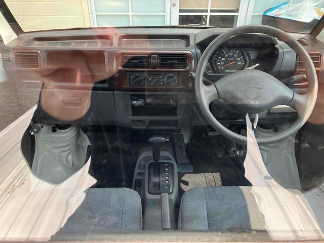 ミニキャブトラック ＶＸ－ＳＥ　１年保証付　車検整備付ＡＴ　エアコン　ＣＤ　ＵＳＢ　ミュージックプレーヤー接続可能（11枚目）