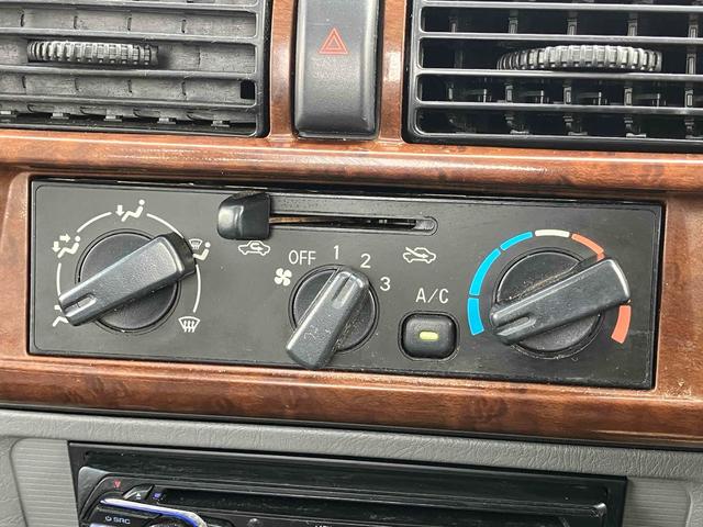 ミニキャブトラック ＶＸ－ＳＥ　１年保証付　車検整備付ＡＴ　エアコン　ＣＤ　ＵＳＢ　ミュージックプレーヤー接続可能（15枚目）