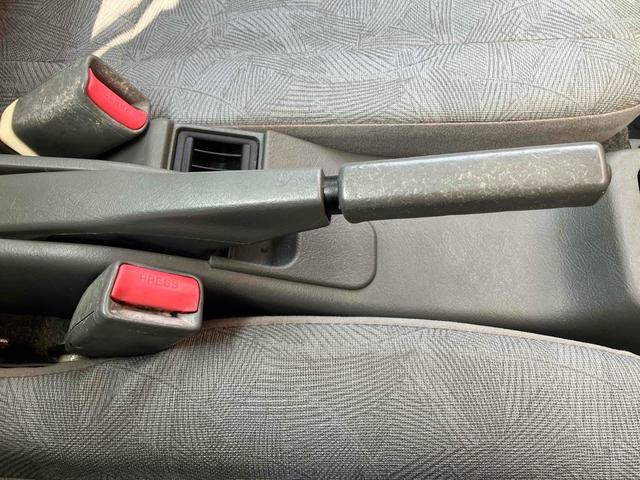 ミニキャブトラック ＶＸ－ＳＥ　１年保証付　車検整備付ＡＴ　エアコン　ＣＤ　ＵＳＢ　ミュージックプレーヤー接続可能（21枚目）