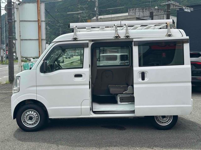 ＮＶ１００クリッパーバン ＤＸ　ＧＬパッケージ　ハイルーフ　ワンオーナー　ＣＶＴ　ＥＴＣ　ナビ　ワンセグＴＶ　両側スライドドア　キーレスエントリー　盗難防止システム　エアコン　パワーウィンドウ　ＣＤ　ＵＳＢ（11枚目）