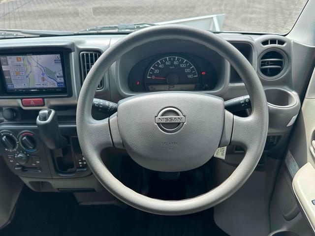 ＮＶ１００クリッパーバン ＤＸ　ＧＬパッケージ　ハイルーフ　ワンオーナー　ＣＶＴ　ＥＴＣ　ナビ　ワンセグＴＶ　両側スライドドア　キーレスエントリー　盗難防止システム　エアコン　パワーウィンドウ　ＣＤ　ＵＳＢ（14枚目）