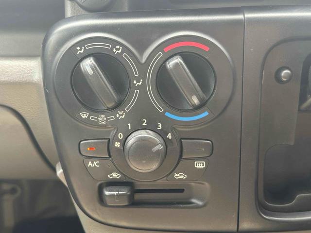 ＮＶ１００クリッパーバン ＤＸ　ＧＬパッケージ　ハイルーフ　ワンオーナー　ＣＶＴ　ＥＴＣ　ナビ　ワンセグＴＶ　両側スライドドア　キーレスエントリー　盗難防止システム　エアコン　パワーウィンドウ　ＣＤ　ＵＳＢ（17枚目）