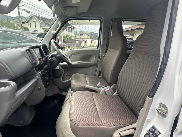 ＮＶ１００クリッパーバン ＤＸ　ＧＬパッケージ　ハイルーフ　ワンオーナー　ＣＶＴ　ＥＴＣ　ナビ　ワンセグＴＶ　両側スライドドア　キーレスエントリー　盗難防止システム　エアコン　パワーウィンドウ　ＣＤ　ＵＳＢ（39枚目）