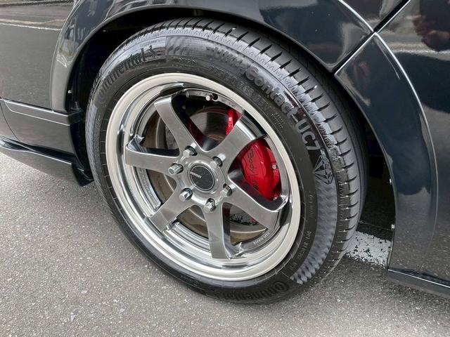 キャラバン グランドプレミアムＧＸ　４ＷＤ　ワンオーナー新車ベースカスタム車両　室内断熱加工済み　フルエアロ　ローダウン　社外サス　１８インチアルミホイール（8枚目）