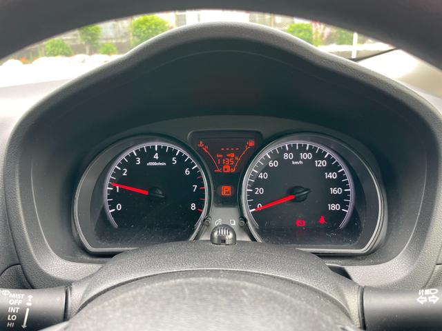 ノート Ｘ　走行距離２．４万キロ！！　修復歴無し　保証付き　Ｃソナー　ナビＴＶ　バツクカメラ　ドラレコ　衝突軽減ブレーキ付き　パワーステアリング　パワーウィンドウ　盗難防止　衝突安全ボディ　エコアイドル　ＶＤＣ（41枚目）