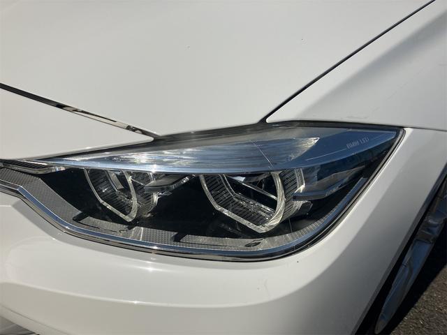 ３シリーズ ３２０ｉ　Ｍスポーツ　後期型　Ｍスポーツパッケージ　コンフォートアクセス　ＬＥＤヘッドライト　Ｍテクエアロダイナミクスパッケージ　カーボントランクスポイラー　アダプティブクルーズコントロール（4枚目）