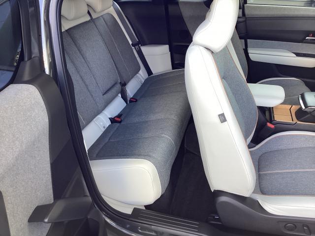 MX-30ロータリーEV モダンコンフィデンス R‐EVモダンコンフィデンス 衝突被害軽減ブレーキ レーダークルーズコントロール 車線逸脱警報機能 ナビゲーション 360°ビュ(17枚目)