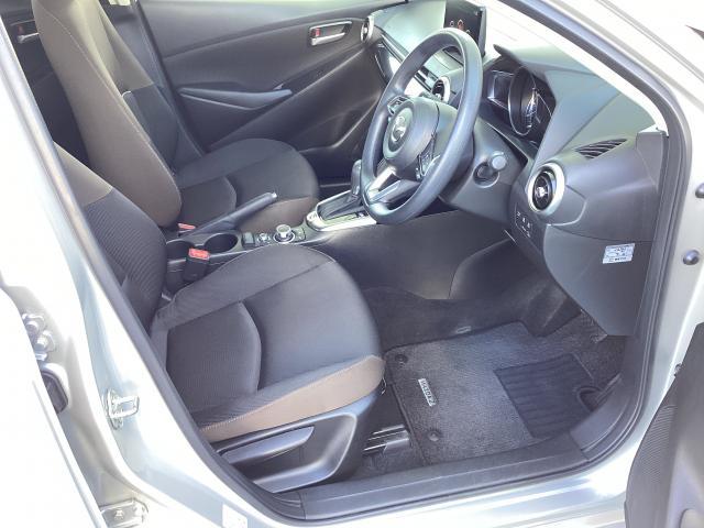 ＭＡＺＤＡ２ １５Ｓプロアクティブ　スマートエディションＩＩ　１５Ｓ　ＰＲＯＡＣＴＩＶＥ　ＳＭＡＲＴ　ＥＤＩＴＩＯＮ２　６ＡＴ　衝突被害軽減ブレーキ　レーダークルーズコントロール　車線逸脱警（16枚目）