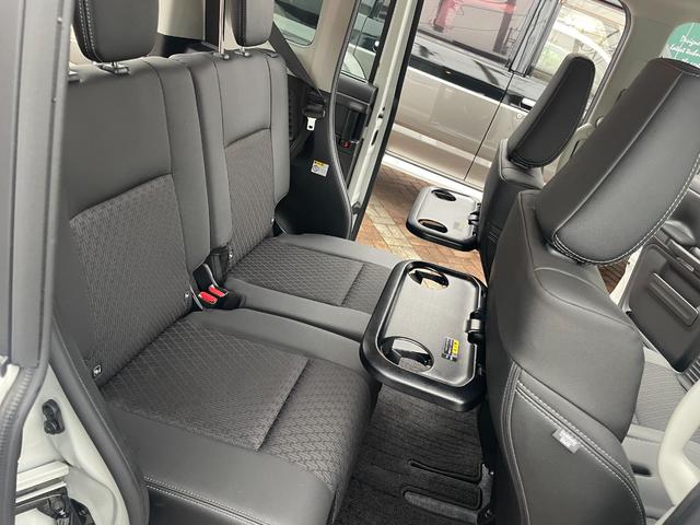 フレアワゴンカスタムスタイル ハイブリッドＸＴ　４ＷＤ（14枚目）