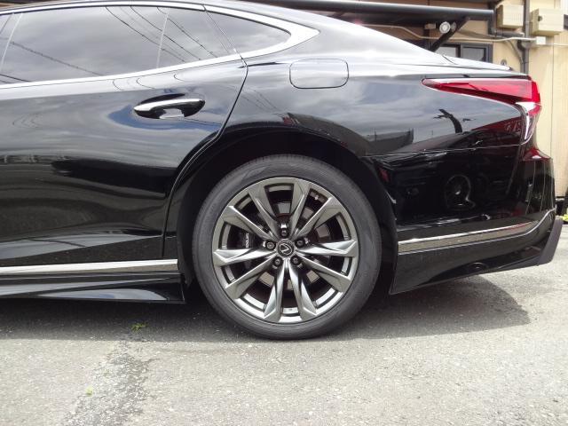 ＬＳ ＬＳ５００　Ｆスポーツ　★ＴＲＤフルエアロ★ＴＲＤ４本出しマフラー★白革シート★全周囲カメラ★純正ワイドナビ★フルセグ★ＤＶＤ★Ｂｌｕｅｔｏｏｔｈ★ヘッドアップディスプレイ★前後クリアランスソナー★パワーバックドア★ＢＳＭ★（26枚目）