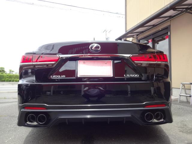 ＬＳ ＬＳ５００　Ｆスポーツ　★ＴＲＤフルエアロ★ＴＲＤ４本出しマフラー★白革シート★全周囲カメラ★純正ワイドナビ★フルセグ★ＤＶＤ★Ｂｌｕｅｔｏｏｔｈ★ヘッドアップディスプレイ★前後クリアランスソナー★パワーバックドア★ＢＳＭ★（30枚目）
