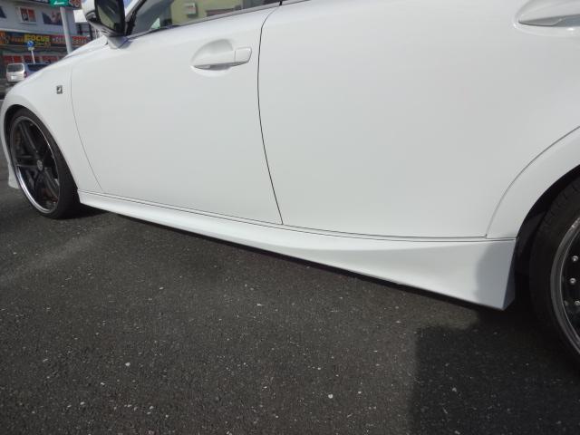 ＩＳ ＩＳ３００ｈ　Ｆスポーツ　★ＴＲＤフルエアロ★ＴＲＤ４本出しマフラー★ＷＯＲＫ２０インチＡＷ★ＨＫＳ車高キットローダウン★トランクスポイラー★赤半革★純正ナビ★バックカメラ★フルセグ★ＤＶＤ★Ｂｌｕｅｔｏｏｔｈ★（24枚目）