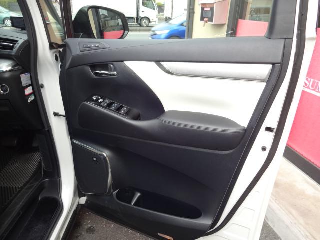 アルファード ３．５エグゼクティブラウンジＳ　★４ＷＤ★ツインムーンルーフ★白革★モデリスタフルエアロ★モデリスタ２０インチＡＷ★モデリスタマフラー★モデリスタシグネチャーイルミ★リヤエンターテインテント後席モニター★ＪＢＬサウンド★ＴＳＳ★（28枚目）