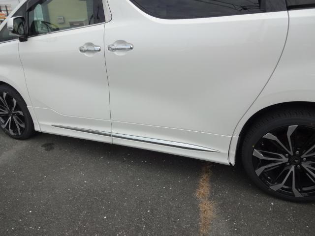 アルファード ３．５エグゼクティブラウンジＳ　★４ＷＤ★ツインムーンルーフ★白革★モデリスタフルエアロ★モデリスタ２０インチＡＷ★モデリスタマフラー★モデリスタシグネチャーイルミ★リヤエンターテインテント後席モニター★ＪＢＬサウンド★ＴＳＳ★（40枚目）