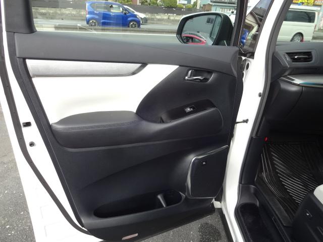 アルファード ３．５エグゼクティブラウンジＳ　★４ＷＤ★ツインムーンルーフ★白革★モデリスタフルエアロ★モデリスタ２０インチＡＷ★モデリスタマフラー★モデリスタシグネチャーイルミ★リヤエンターテインテント後席モニター★ＪＢＬサウンド★ＴＳＳ★（52枚目）