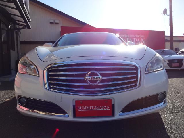 シーマ ハイブリッド　ＶＩＰ　★鑑定書付き★ＴＷＳ鍛造２０インチＡＷ★車高調キットローダウン★サンルーフ★本革★後席ＶＩＰ専用装備★純正ＨＤＤナビ★フルセグ★ＤＶＤ★Ｂｌｕｅｔｏｏｔｈ★バックカメラ★ビルトインＥＴＣ★（10枚目）