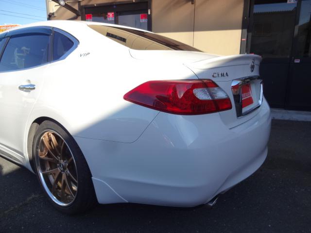 シーマ ハイブリッド　ＶＩＰ　★鑑定書付き★ＴＷＳ鍛造２０インチＡＷ★車高調キットローダウン★サンルーフ★本革★後席ＶＩＰ専用装備★純正ＨＤＤナビ★フルセグ★ＤＶＤ★Ｂｌｕｅｔｏｏｔｈ★バックカメラ★ビルトインＥＴＣ★（30枚目）