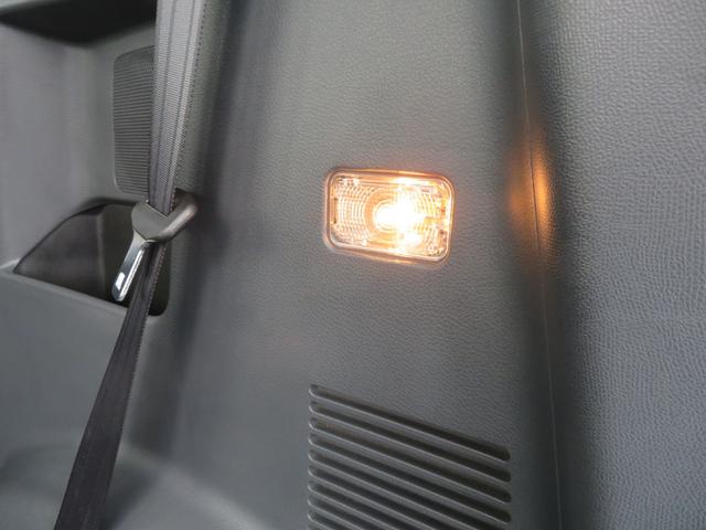 ＸＳ　レーダーブレーキサポート　ケンウッドナビ　フルセグＴＶ　ＣＤ／ＤＶＤ　Ｂカメラ　ＥＴＣ　ＨＩＤ　左側電動スライド　ベンチシート　スマートキー　プッシュ式　ウインカーミラー　アイドリングストップ(22枚目)