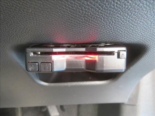 e-208 e-208 Allure 1年保証 Bluetooth バックカメラ LEDライト スマートキー 純正16インチAW ETC(5枚目)