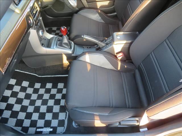 コペン Ｃｅｒｏ　１年保証　５速ＭＴ　電動オープン　純正ナビ　フルセグＴＶ　Ｂｌｕｅｔｏｏｔｈ　ＣＤ／ＤＶＤ　Ｂカメラ　ＥＴＣ　ＬＥＤライト　シートヒーター　スマートキー　プッシュ式　オートエアコン　純正アルミ（18枚目）