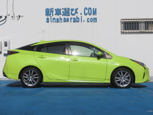 プリウス Ｅ　１年保証　純正ナビ　フルセグＴＶ　Ｂｌｕｅｔｏｏｔｈ　セーフティセンス　Ｂカメラ　ＥＴＣ　クリアランスソナー　ＬＥＤライト　クルーズコントロール　オートハイビーム　社外１７ＡＷ　ウインカーミラー（21枚目）