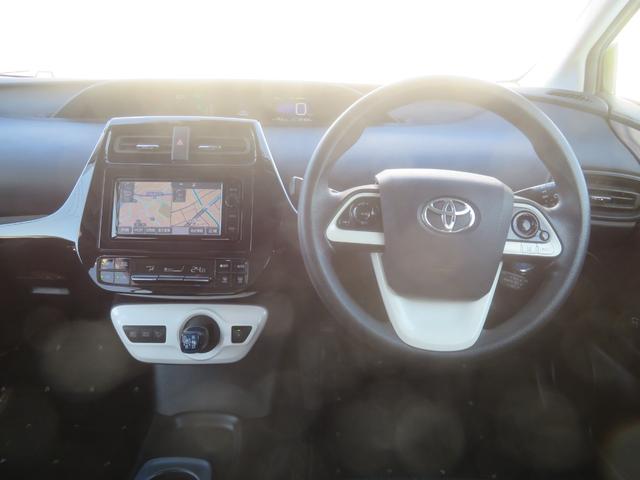 プリウス Ｅ　１年保証　純正ナビ　フルセグＴＶ　Ｂｌｕｅｔｏｏｔｈ　セーフティセンス　Ｂカメラ　ＥＴＣ　クリアランスソナー　ＬＥＤライト　クルーズコントロール　オートハイビーム　社外１７ＡＷ　ウインカーミラー（38枚目）