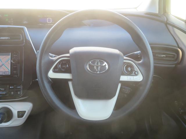 プリウス Ｅ　１年保証　純正ナビ　フルセグＴＶ　Ｂｌｕｅｔｏｏｔｈ　セーフティセンス　Ｂカメラ　ＥＴＣ　クリアランスソナー　ＬＥＤライト　クルーズコントロール　オートハイビーム　社外１７ＡＷ　ウインカーミラー（50枚目）