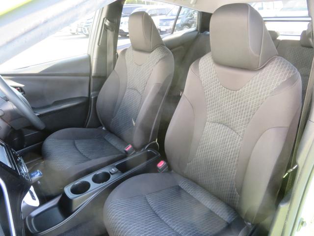 プリウス Ｅ　１年保証　純正ナビ　フルセグＴＶ　Ｂｌｕｅｔｏｏｔｈ　セーフティセンス　Ｂカメラ　ＥＴＣ　クリアランスソナー　ＬＥＤライト　クルーズコントロール　オートハイビーム　社外１７ＡＷ　ウインカーミラー（57枚目）