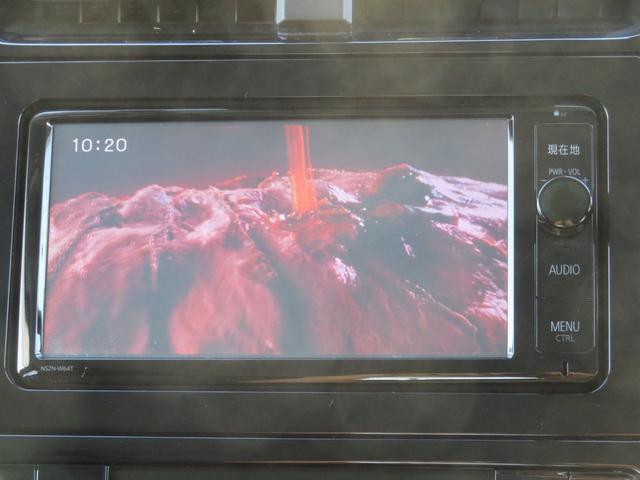 プリウス Ｅ　１年保証　純正ナビ　フルセグＴＶ　Ｂｌｕｅｔｏｏｔｈ　セーフティセンス　Ｂカメラ　ＥＴＣ　クリアランスソナー　ＬＥＤライト　クルーズコントロール　オートハイビーム　社外１７ＡＷ　ウインカーミラー（58枚目）